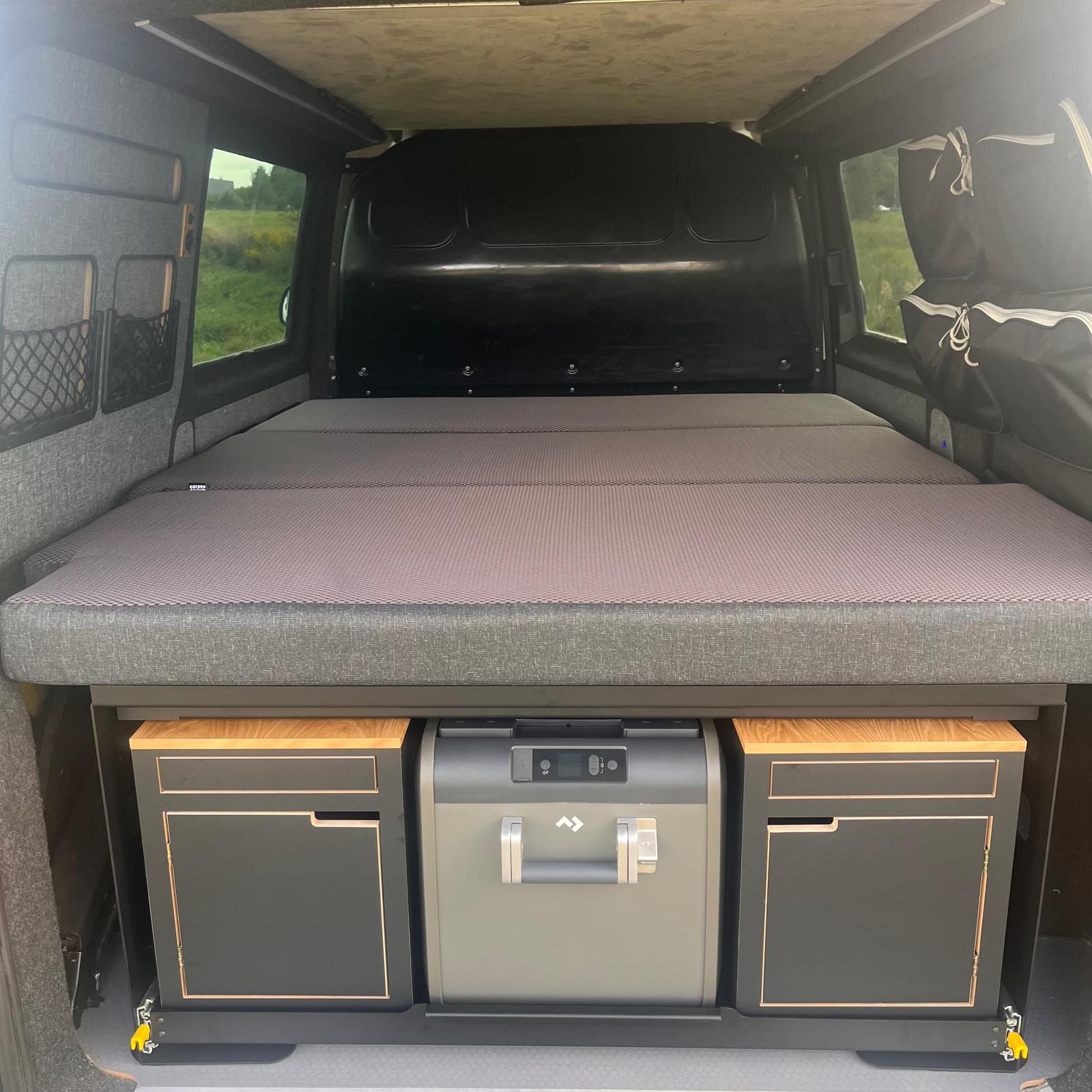 Zabudowa kempingowa busa